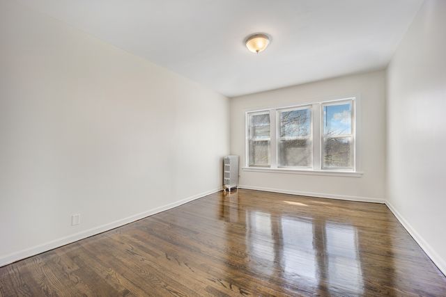 4452 W Parker Avenue 1, Chicago, IL 60639