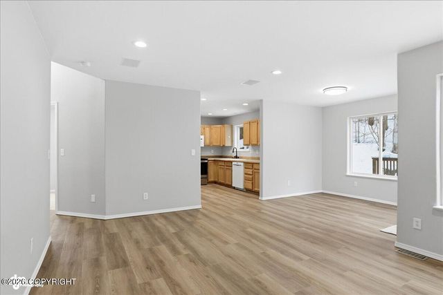 17506 N Juanita Loop, Eagle River, AK 99577