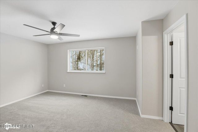 17506 N Juanita Loop, Eagle River, AK 99577