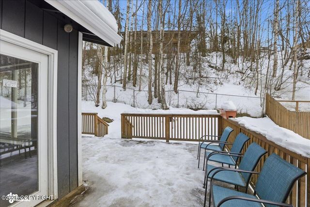 17506 N Juanita Loop, Eagle River, AK 99577