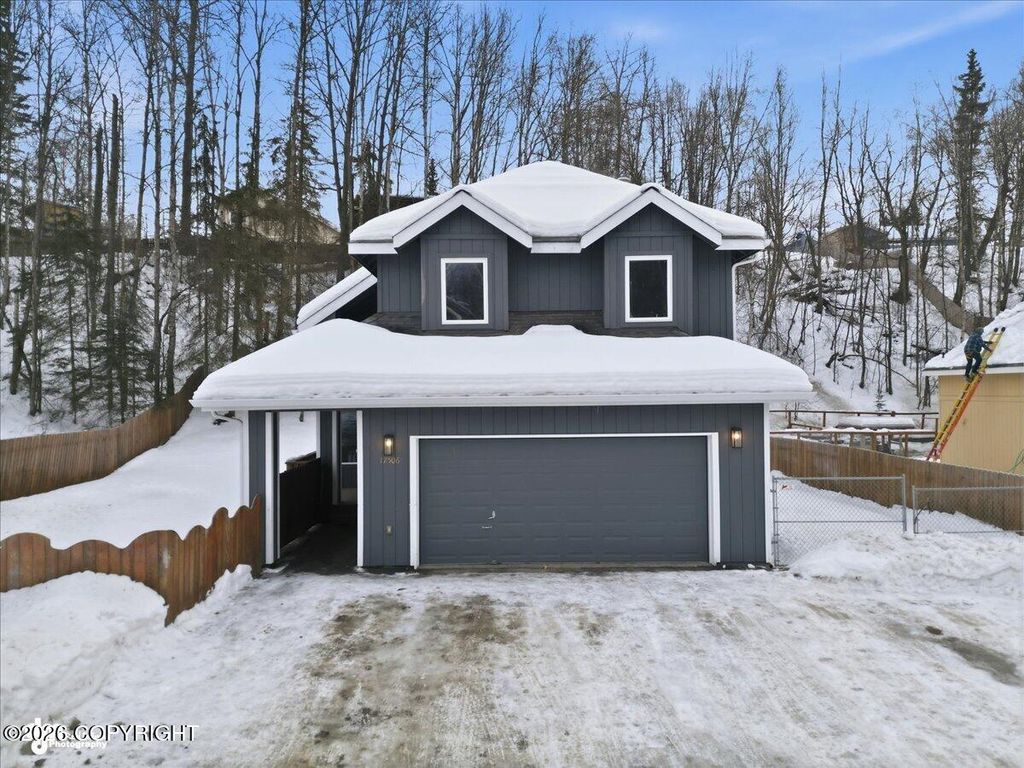17506 N Juanita Loop, Eagle River, AK 99577