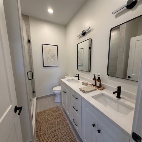 2931 W Washington Boulevard 2, Chicago, IL 60612