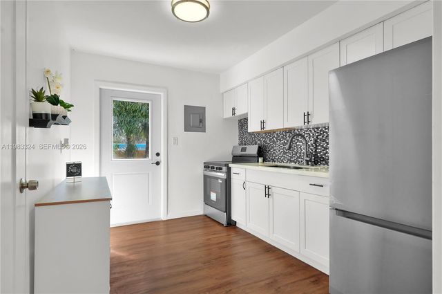 2760 NW 13th Court, Fort Lauderdale, FL 33311