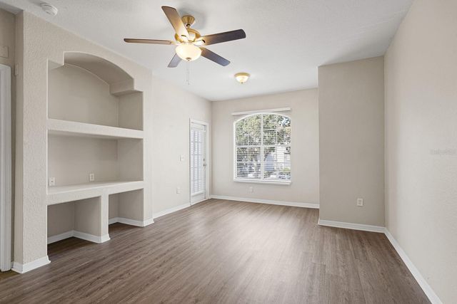 8513 LUCUYA WAY 209, Temple Terrace, FL 33637