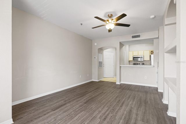 8513 LUCUYA WAY 209, Temple Terrace, FL 33637