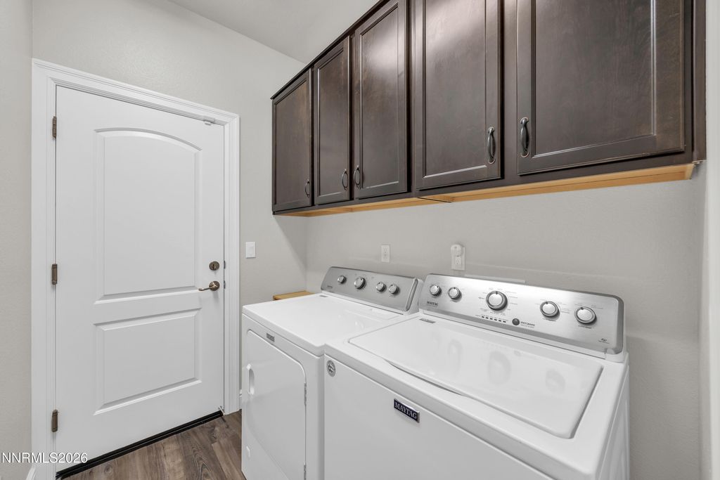 Image 25 of property listing at 214 Red Oak Drive, Fernley, NV 89408