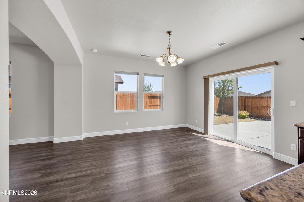 Image 9 of property listing at 214 Red Oak Drive, Fernley, NV 89408