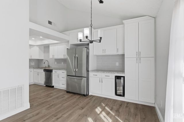 5400 Dunsmuir Road 23, Bakersfield, CA 93309