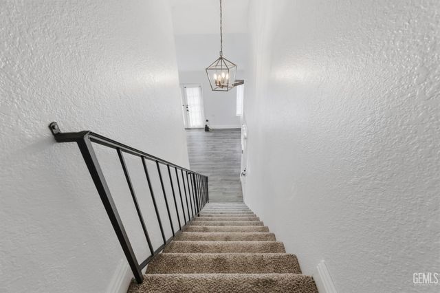 5400 Dunsmuir Road 23, Bakersfield, CA 93309