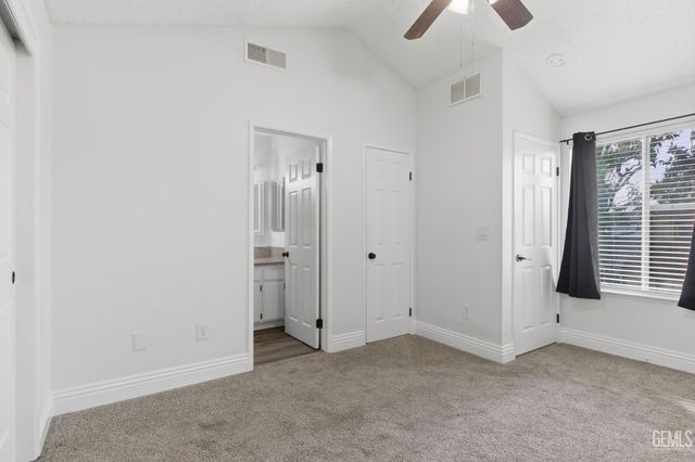 5400 Dunsmuir Road 23, Bakersfield, CA 93309