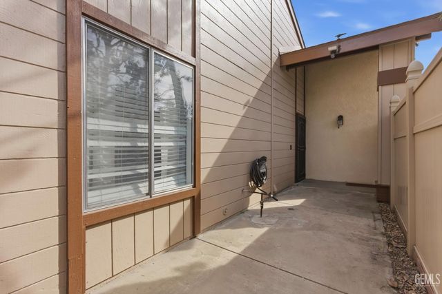 5400 Dunsmuir Road 23, Bakersfield, CA 93309