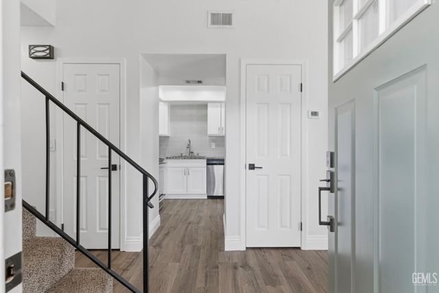 5400 Dunsmuir Road 23, Bakersfield, CA 93309