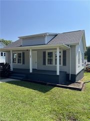 515 Barnes Street, Reidsville, NC 27320