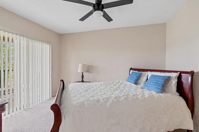 152 SW Peacock Boulevard 27-203, Port St. Lucie, FL 34986