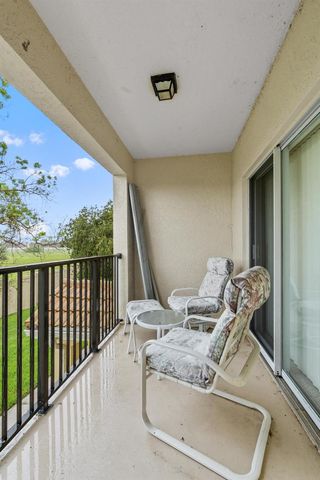 152 SW Peacock Boulevard 27-203, Port St. Lucie, FL 34986