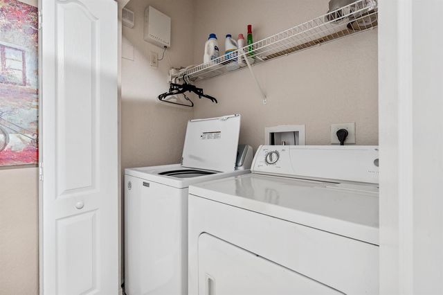 152 SW Peacock Boulevard 27-203, Port St. Lucie, FL 34986