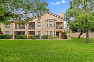 152 SW Peacock Boulevard 27-203, Port St. Lucie, FL 34986