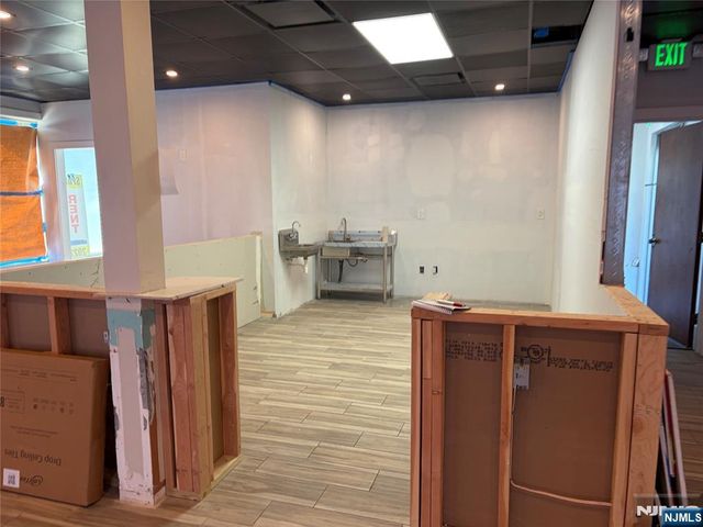 125 Paris Avenue, Northvale, NJ 07647