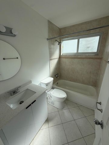 1707 NW 46th Street, Tamarac, FL 33309