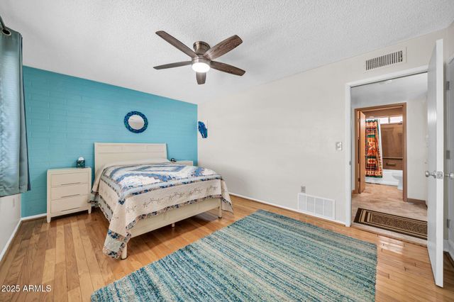 10517 W CUMBERLAND Drive, Sun City, AZ 85351