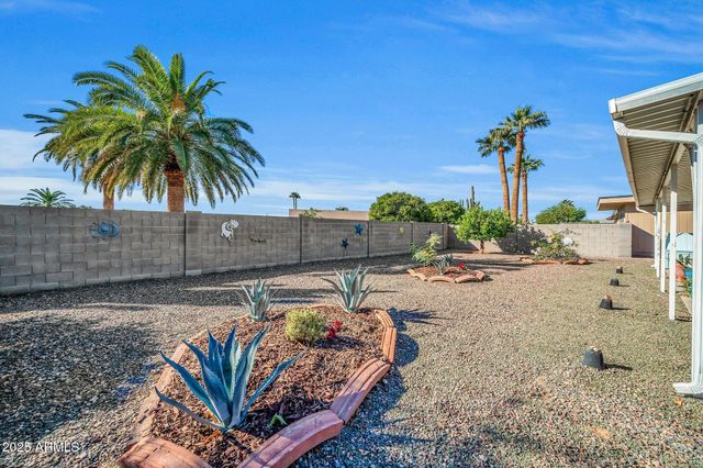 10517 W CUMBERLAND Drive, Sun City, AZ 85351