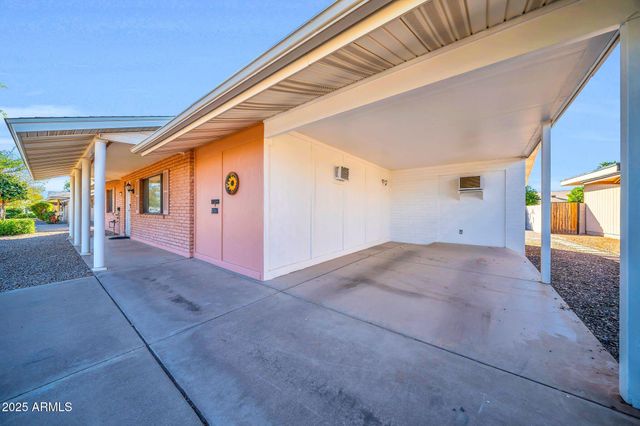10517 W CUMBERLAND Drive, Sun City, AZ 85351