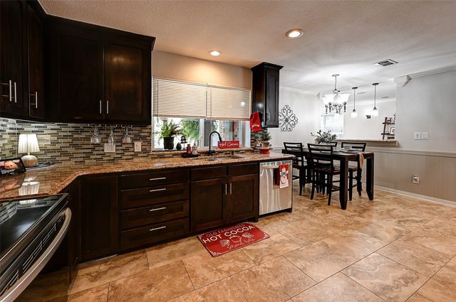 6844 Dogwood Lane, North Richland Hills, TX 76182