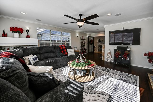 6844 Dogwood Lane, North Richland Hills, TX 76182