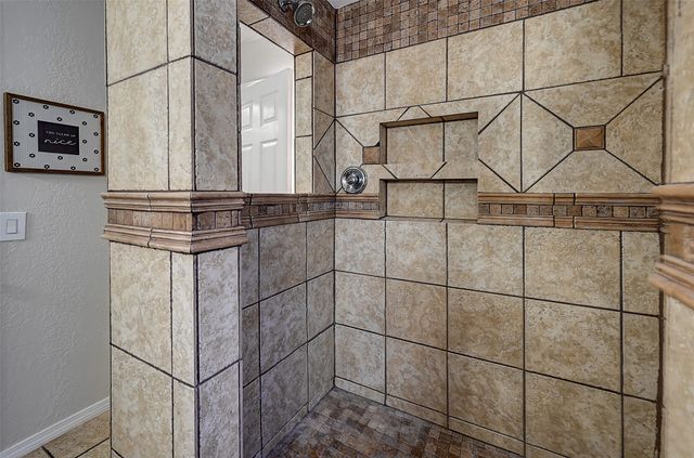 6844 Dogwood Lane, North Richland Hills, TX 76182