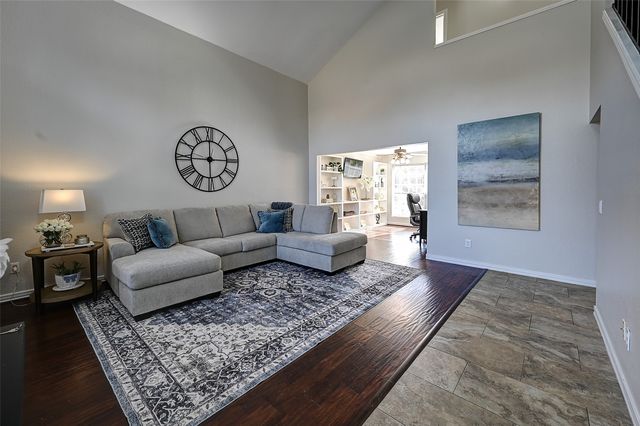 6844 Dogwood Lane, North Richland Hills, TX 76182