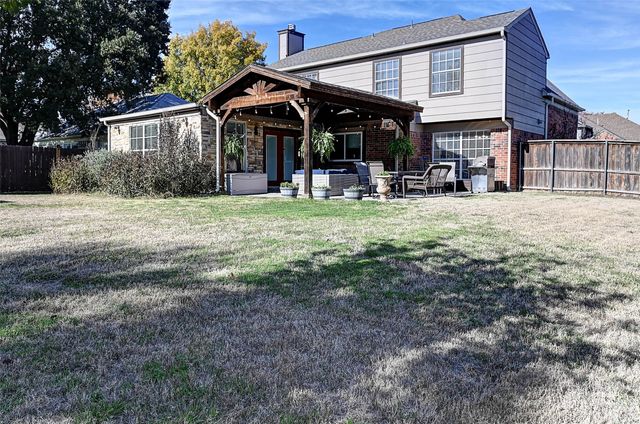 6844 Dogwood Lane, North Richland Hills, TX 76182