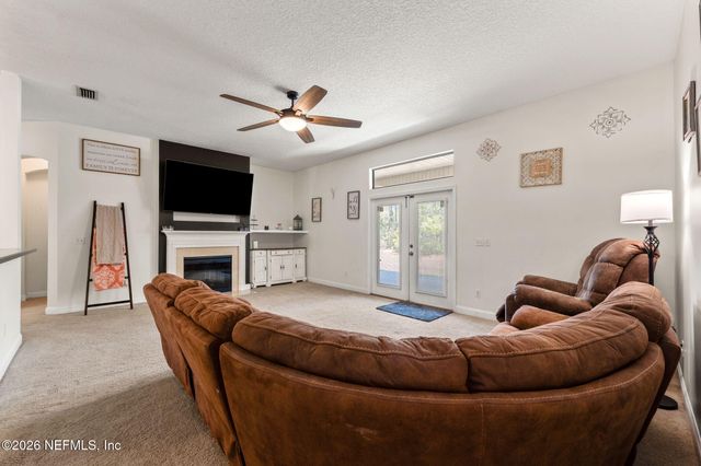 321 VELVET Drive, Jacksonville, FL 32220