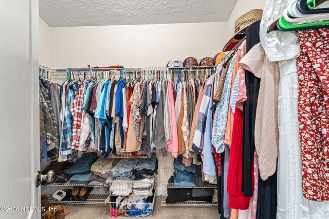 321 VELVET Drive, Jacksonville, FL 32220