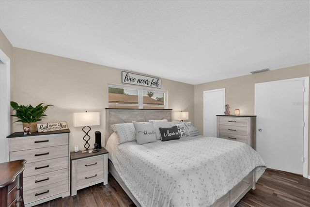 14321 113TH AVENUE, Largo, FL 33774