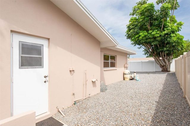 14321 113TH AVENUE, Largo, FL 33774