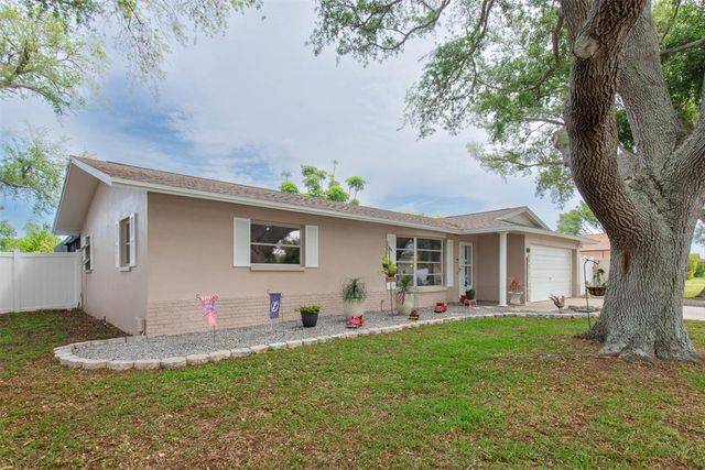 14321 113TH AVENUE, Largo, FL 33774