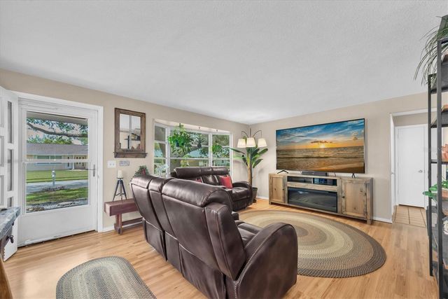 14321 113TH AVENUE, Largo, FL 33774