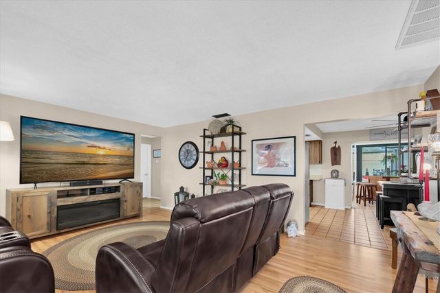 14321 113TH AVENUE, Largo, FL 33774