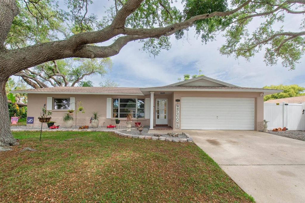 14321 113TH AVENUE, Largo, FL 33774