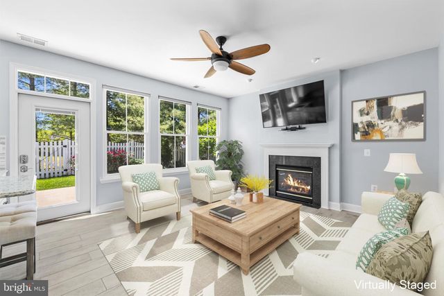 633 SPRING ST, Herndon, VA 20170