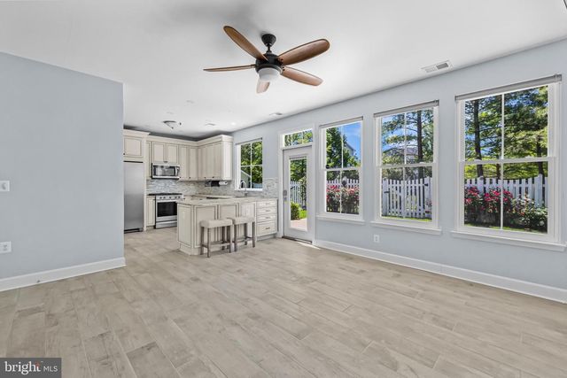 633 SPRING ST, Herndon, VA 20170