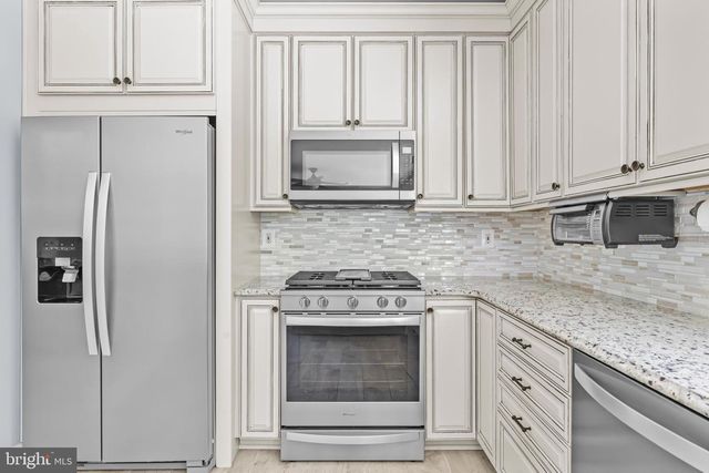 633 SPRING ST, Herndon, VA 20170