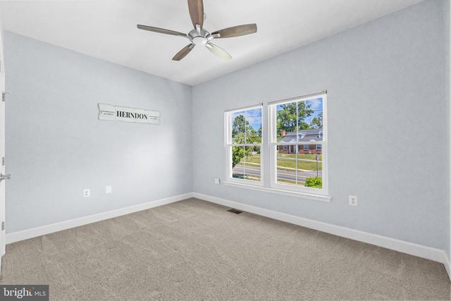 633 SPRING ST, Herndon, VA 20170