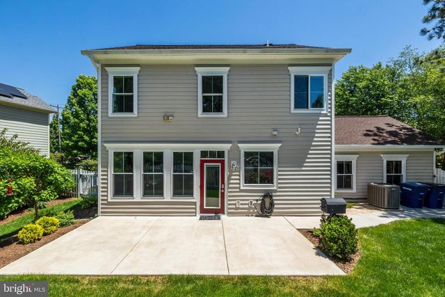 633 SPRING ST, Herndon, VA 20170