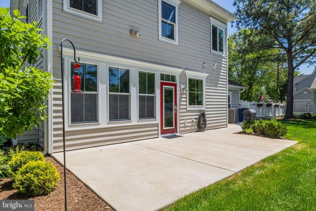 633 SPRING ST, Herndon, VA 20170