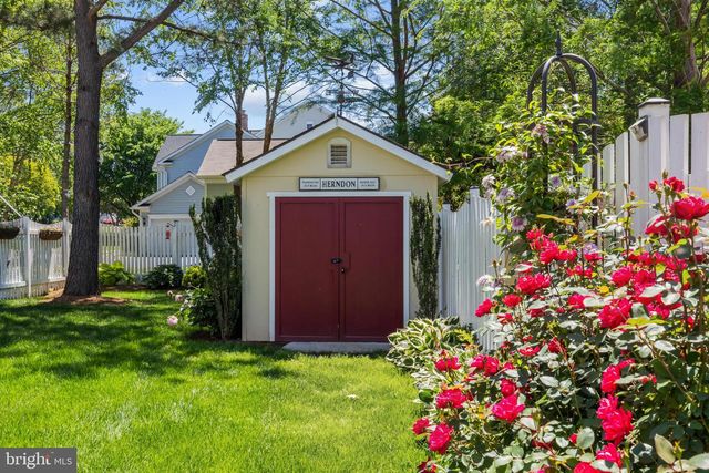 633 SPRING ST, Herndon, VA 20170