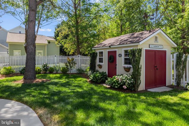 633 SPRING ST, Herndon, VA 20170
