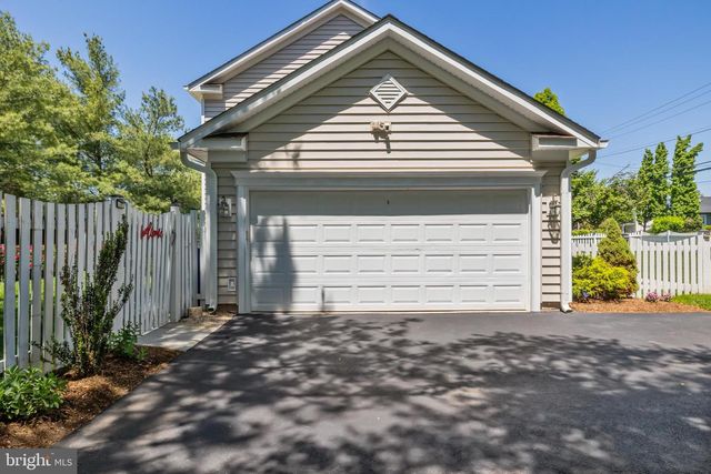 633 SPRING ST, Herndon, VA 20170