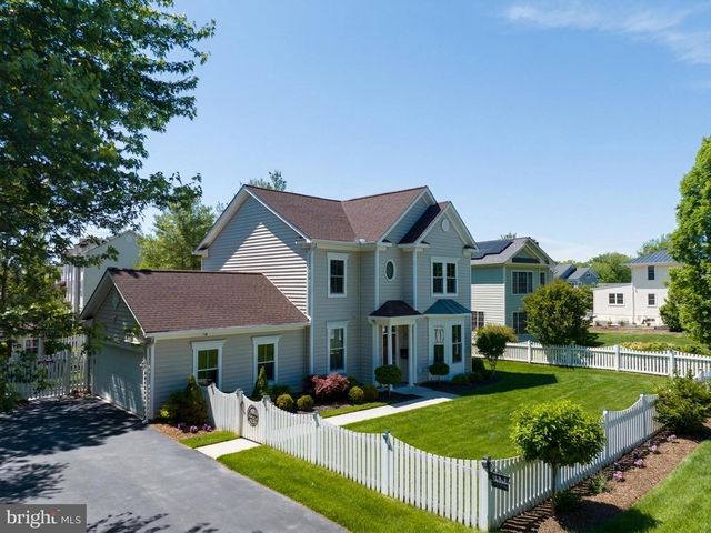 633 SPRING ST, Herndon, VA 20170