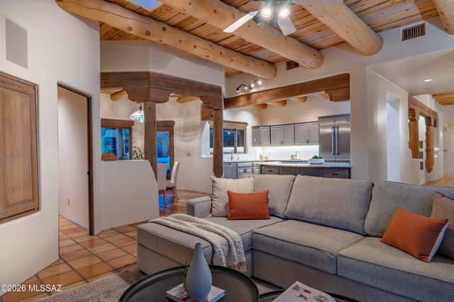 5115 N Corte De Catalonia, Tucson, AZ 85718